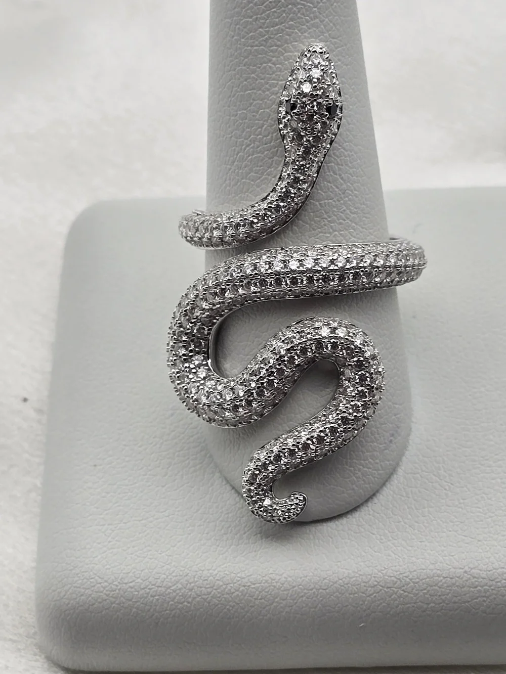 Sterling Silver 925 Pavé Moissanite Luxury Snake Ring